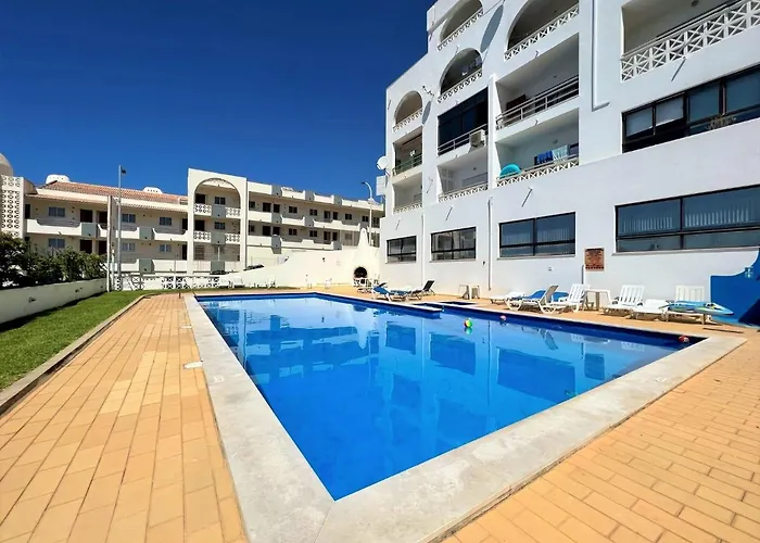 Classic 1 With Pool By Homing Appartement